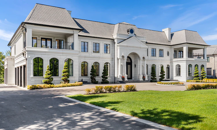 16 Sirona's Lane