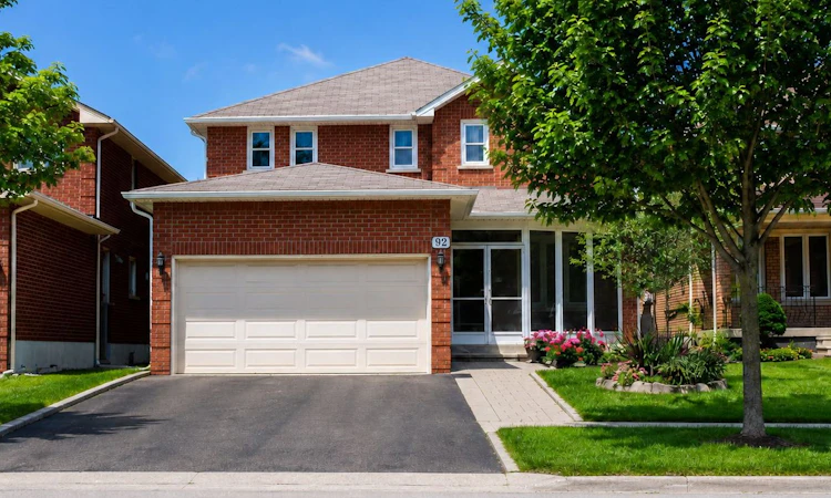 92 Weldrick Road E