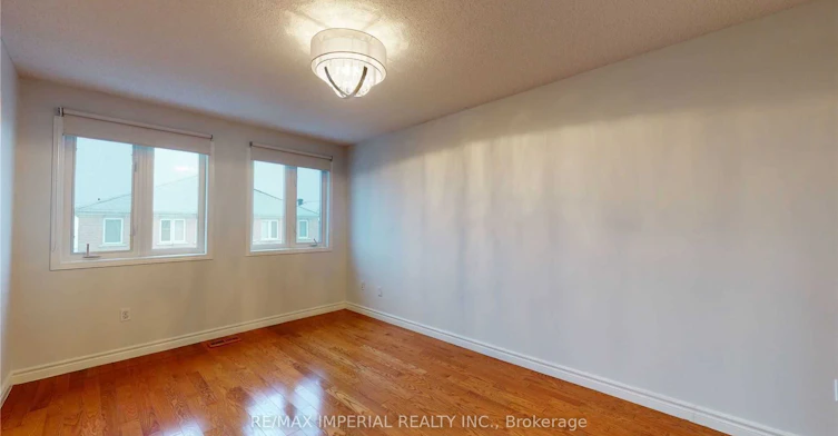 Bedroom 1-55 Sassafras Circle, Vaughan, ON, L4J 8M7 - 5