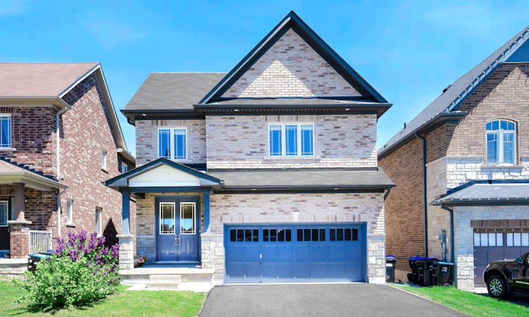 1160 Peelar Crescent