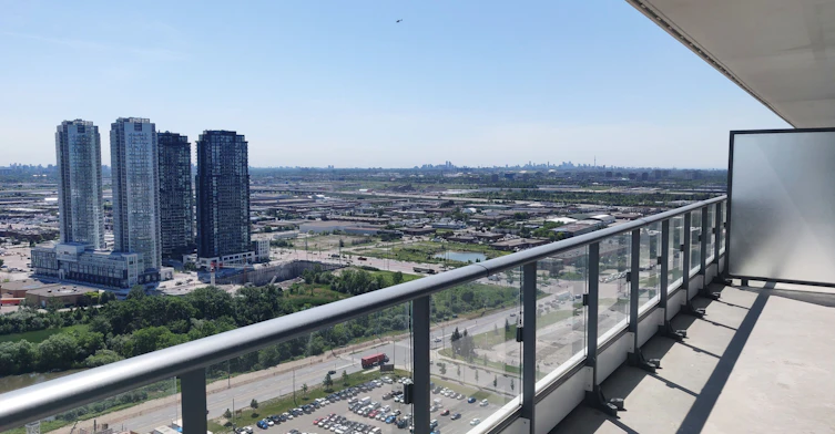 3302-950 Portage Parkway, Vaughan, ON, L4K 0J7 - 10