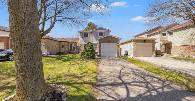 22 Madsen Crescent, Markham, ON, L3R 4P3 - 3