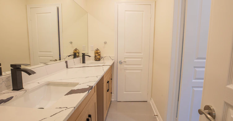 2 Farnham Drive, Richmond Hill, ON, L4B 4B4 - 19