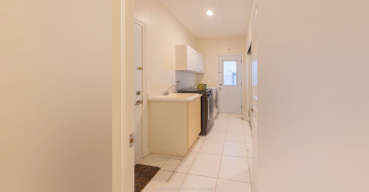 2 Farnham Drive, Richmond Hill, ON, L4B 4B4 - 11