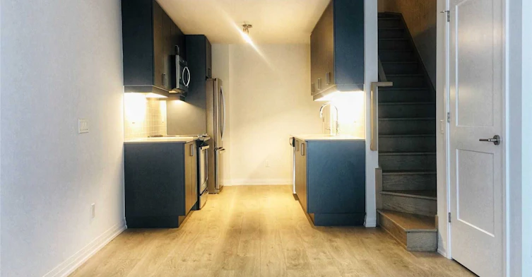 Th36-1050 Portage Parkway, Vaughan, ON, L4K 0K3 - 5