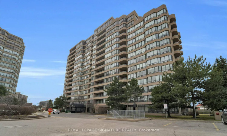 1404-22 Clarissa Drive