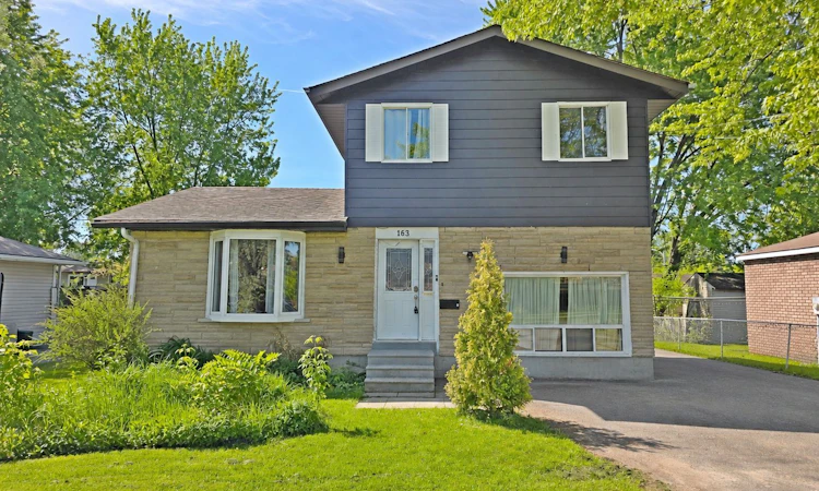 163 Gwendolyn Boulevard