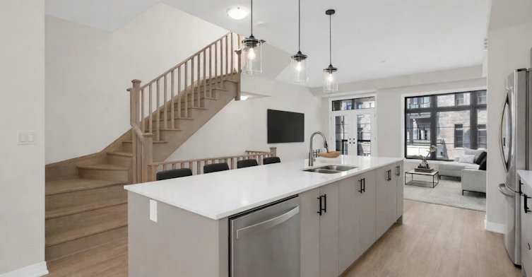 83 Archambault Way, Vaughan, ON, L4L 1A6 - 7