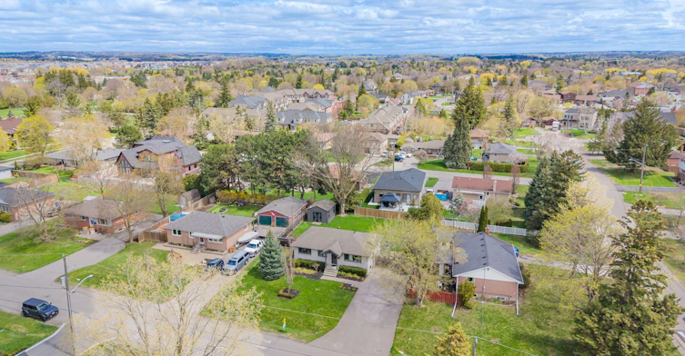 9 Hazelbury Drive, King, ON, L0G 1N0 - 31