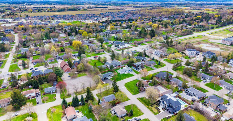 9 Hazelbury Drive, King, ON, L0G 1N0 - 32