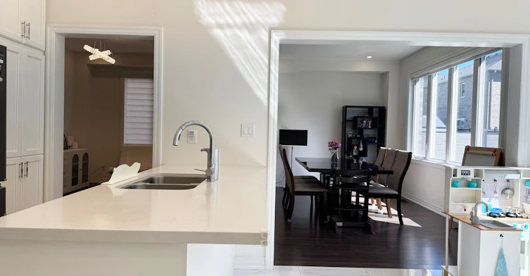 7 Crofting Crescent, Markham, ON, L6E 0V9 - 8