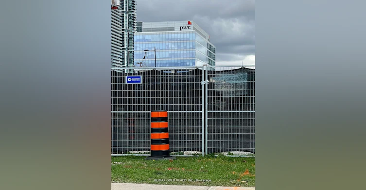 705-7890 Jane Street, Vaughan, ON, L4K 0K9 - 28