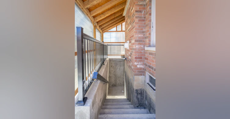 136 Durhamview Crescent, Whitchurch-Stouffville, ON, L4A 1H4 - 3