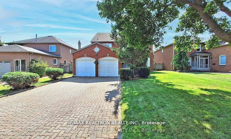 72 Spanhouse Crescent