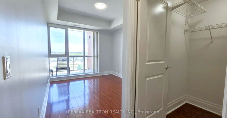 604-39 Upper Duke Crescent, Markham, ON, L6G 0B8 - 7