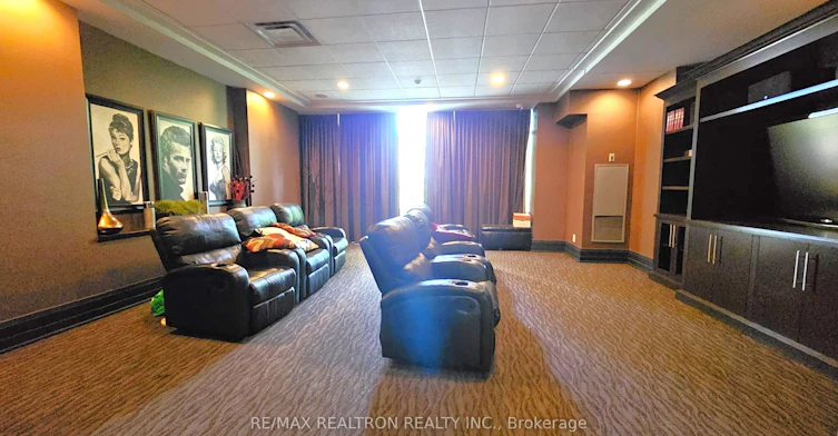 604-39 Upper Duke Crescent, Markham, ON, L6G 0B8 - 18