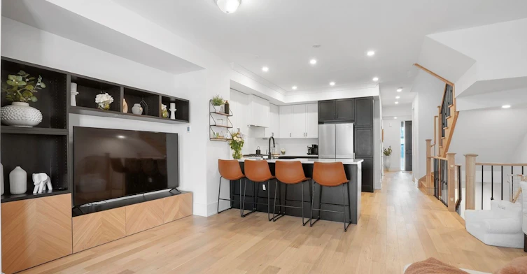 8 Kiernan Crescent N, New Tecumseth, ON, L9R 0V4 - 8