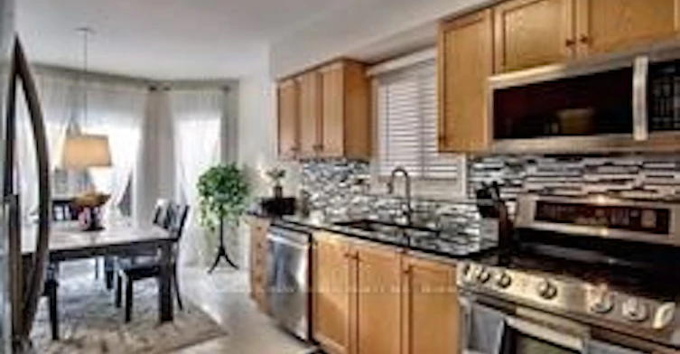 396 Flanagan Court, Newmarket, ON, L3X 2E8 - 5
