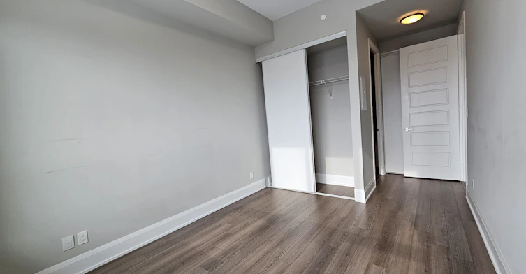 907-15 Water Walk Drive, Markham, ON, L6G 0G2 - 4