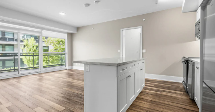 B209-271 Sea Ray Avenue, Innisfil, ON, L9S 0J4 - 3