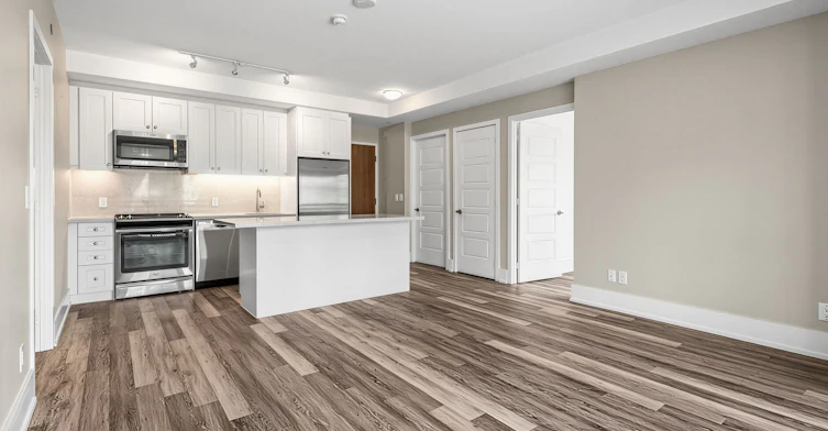 B209-271 Sea Ray Avenue, Innisfil, ON, L9S 0J4 - 10