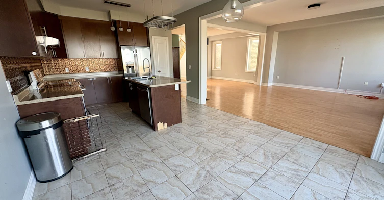 129 Robert Wilson Crescent, Georgina, ON, L4P 4E5 - 7