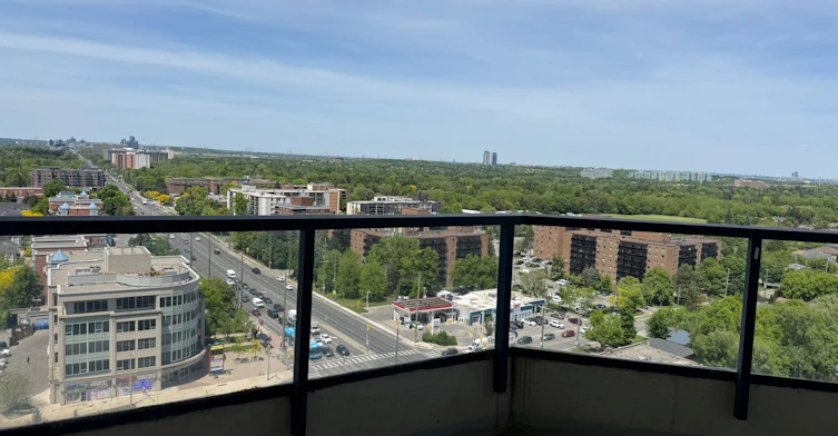 1604-7300 Yonge Street, Markham, ON, L4J 7Y5 - 28