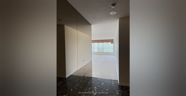 1604-7300 Yonge Street, Markham, ON, L4J 7Y5 - 8