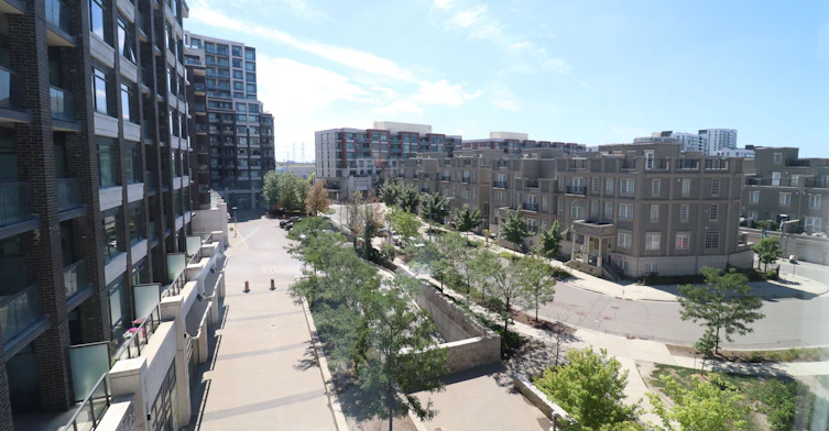 402-8130 Birchmount Road, Markham, ON, L6G 0E4 - 19