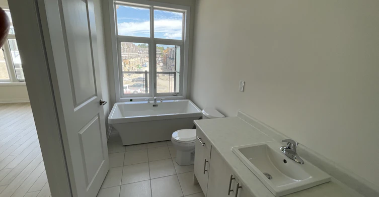 6 Russel Wice Avenue, Richmond Hill, ON, L4S 0N7 - 5