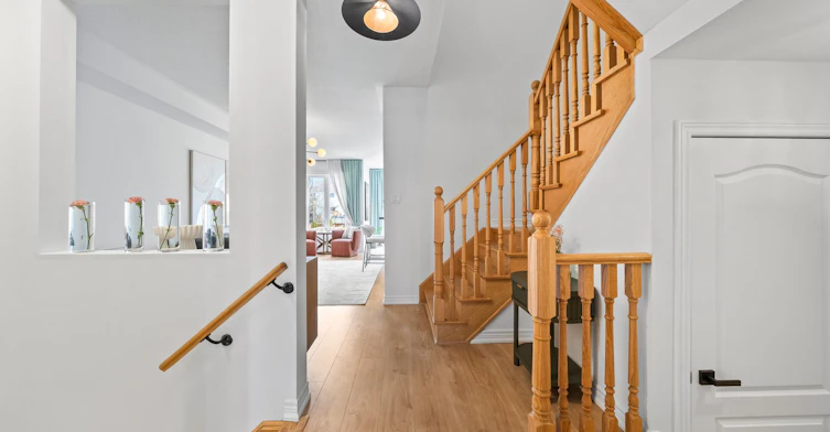 23 Greenwood Drive, Essa, ON, L3W 0N5 - 5