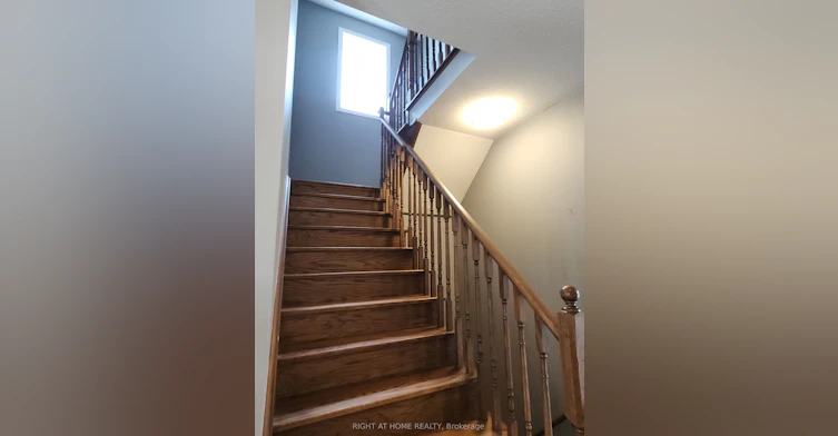 10 Collier Crescent, Essa, ON, L0M 1B5 - 9