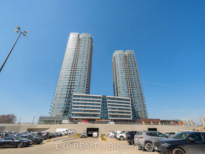 A2205-30 Upper Mall Way - 2
