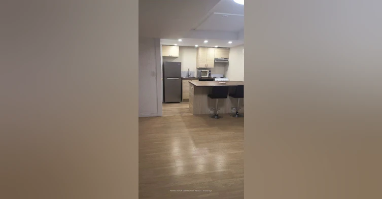 17 Waldron Crescent, Richmond Hill, ON, L4E 4A3 - 3