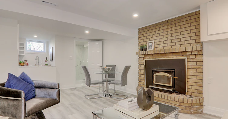 98 Belfry Drive, Newmarket, ON, L3Y 3G1 - 7