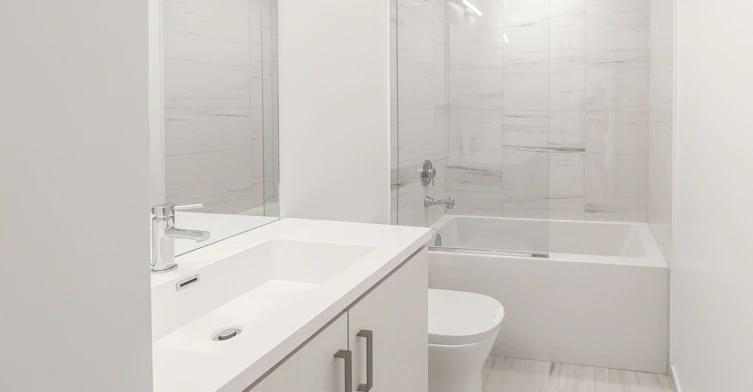 1507-38 Honeycrisp Crescent, Vaughan, ON, L4K 0M8 - 11