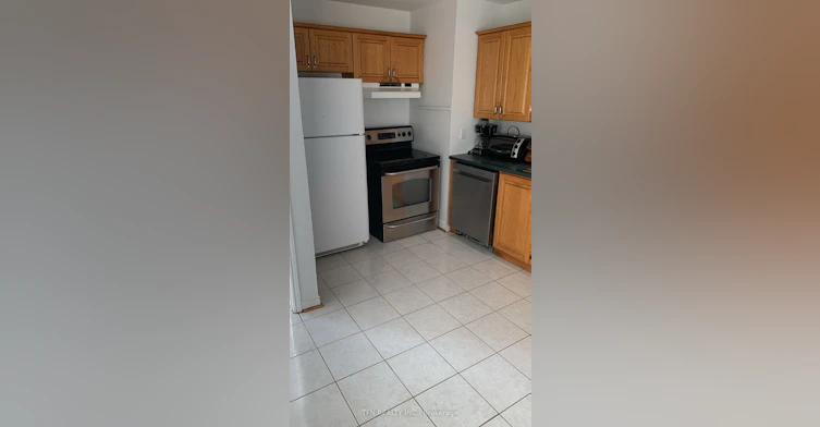 Upper-26 Jones Court, Aurora, ON, L4G 2B8