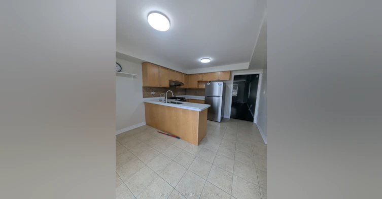 2628 Bur Oak Avenue, Markham, ON, L6B 1J2 - 8