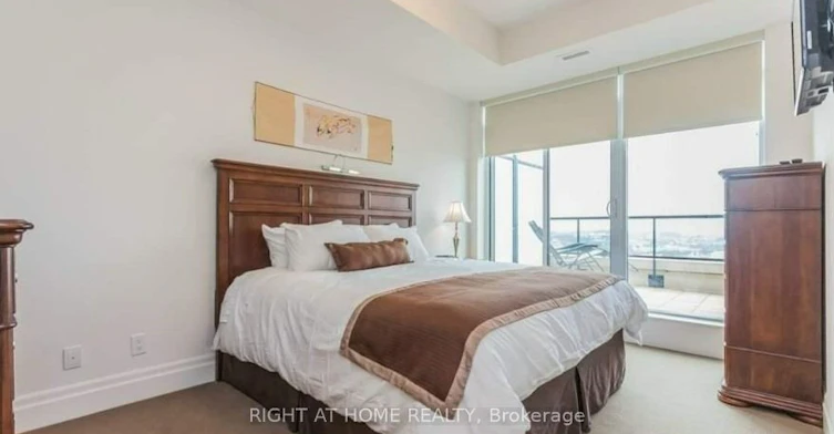 PH03-151 Upper Duke Crescent, Markham, ON, L6G 0E1 - 7