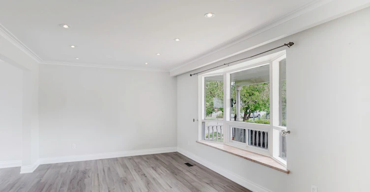 307 Towercrest Drive, Newmarket, ON, L3Y 1C1 - 7
