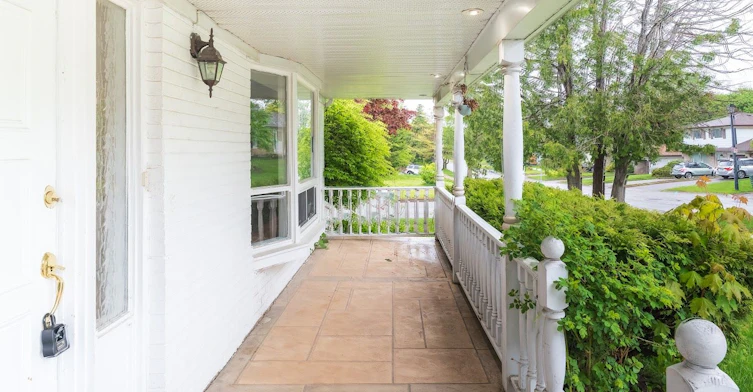 307 Towercrest Drive, Newmarket, ON, L3Y 1C1 - 3