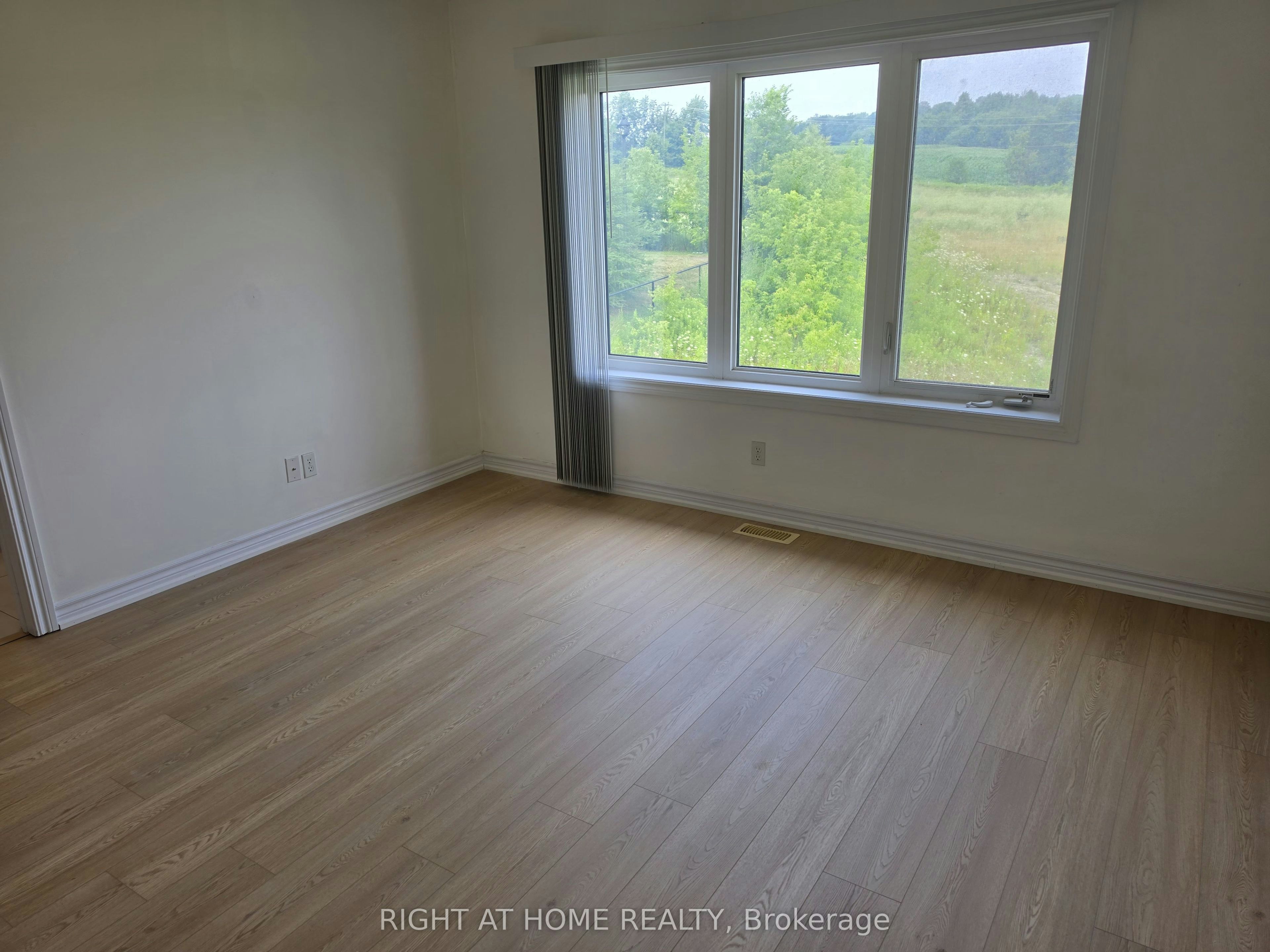 4 Blackpool Lane, East Gwillimbury, ON, L9N 0R7 - 10