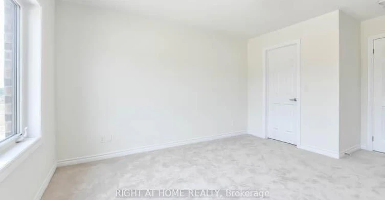 4 Blackpool Lane, East Gwillimbury, ON, L9N 0R7 - 13