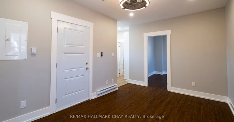 APT#2-14 Queen Street, Innisfil, ON, L0L 1L0 - 3
