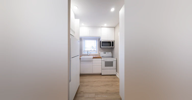 APT#2-14 Queen Street, Innisfil, ON, L0L 1L0 - 2