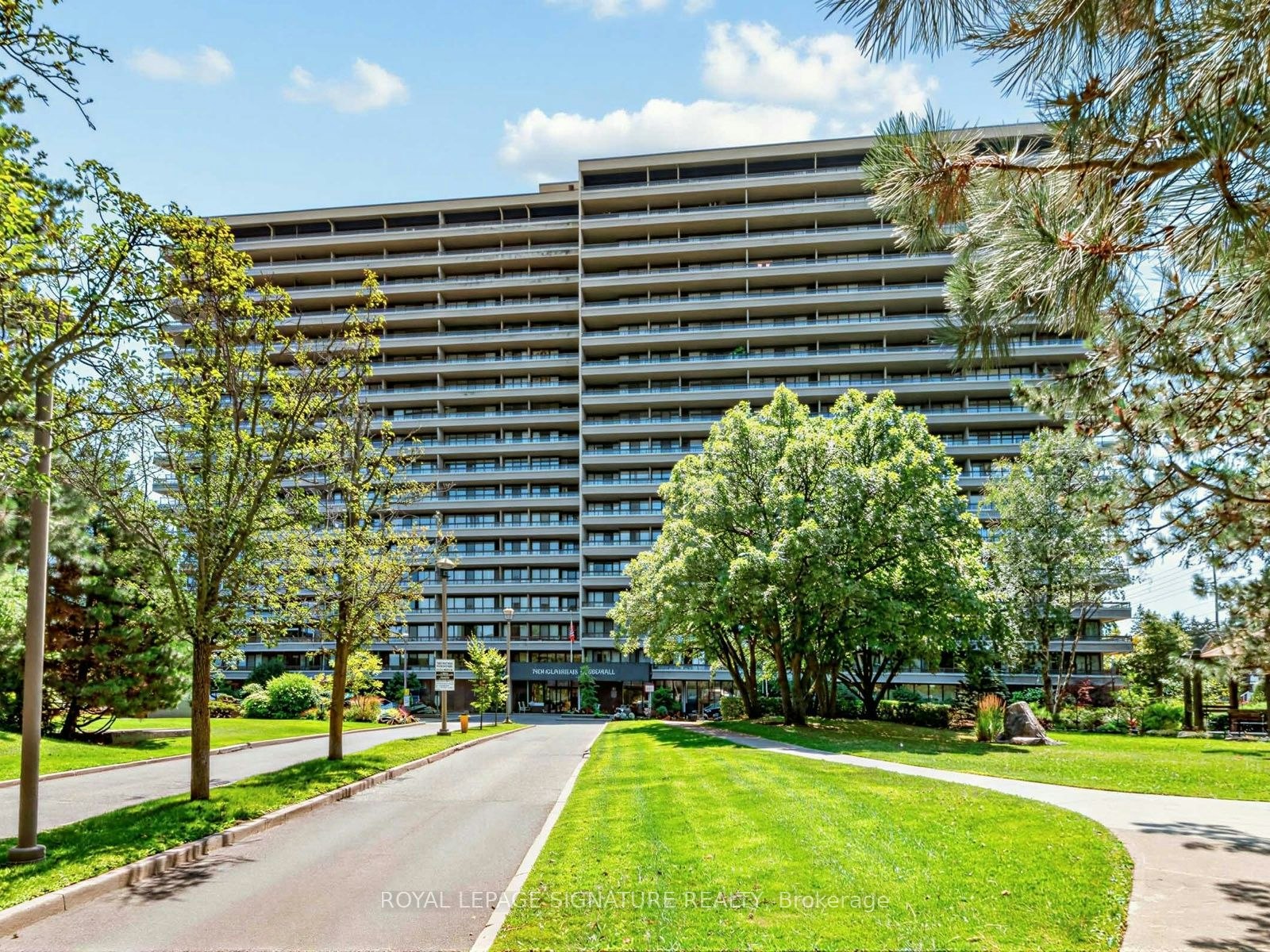 1010-8111 Yonge Street, Vaughan, ON, L3T 4V9