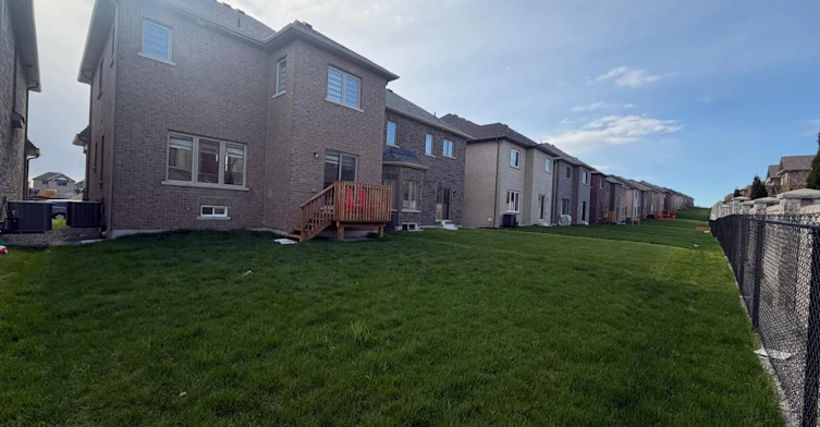 31 Lawrence D. Pridham Avenue, New Tecumseth, ON, L9R 0X1 - 24