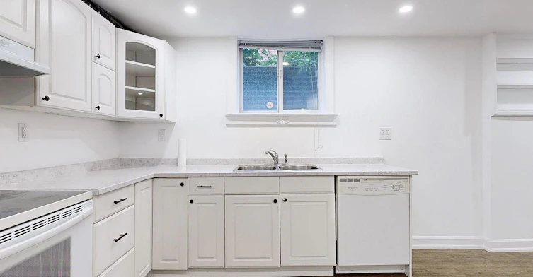 Basement-58 London Road, Newmarket, ON, L3Y 6A2 - 3