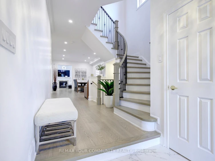 16 Muret Crescent, Vaughan, ON, L6A 4S4 - 5