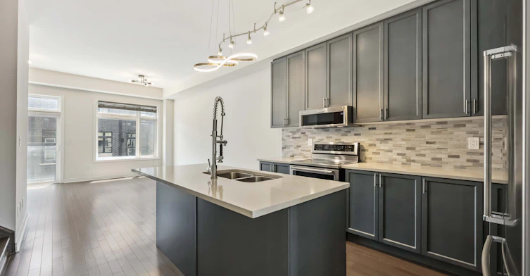 107 Lebovic Campus Drive, Vaughan, ON, L6A 5A4 - 7